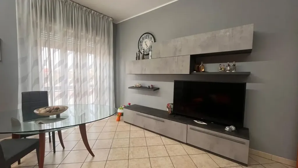 Séjour - Rearranged Apartment with Balcony in Beinasco
