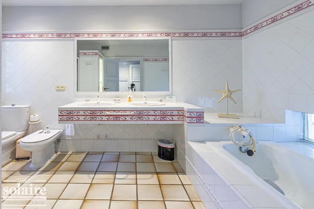 Bathrooms - Renovated Villa with Sea View in Altea
