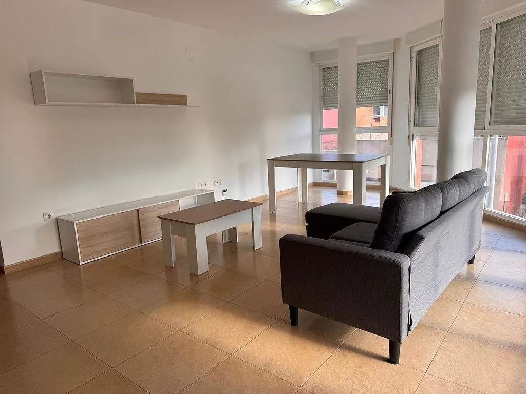 Elutuba - Bright Apartment with Lift in Vila-real