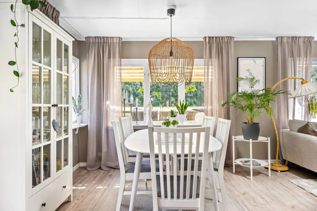 Söögituba - Charming Cottage with Garden in Norrköping