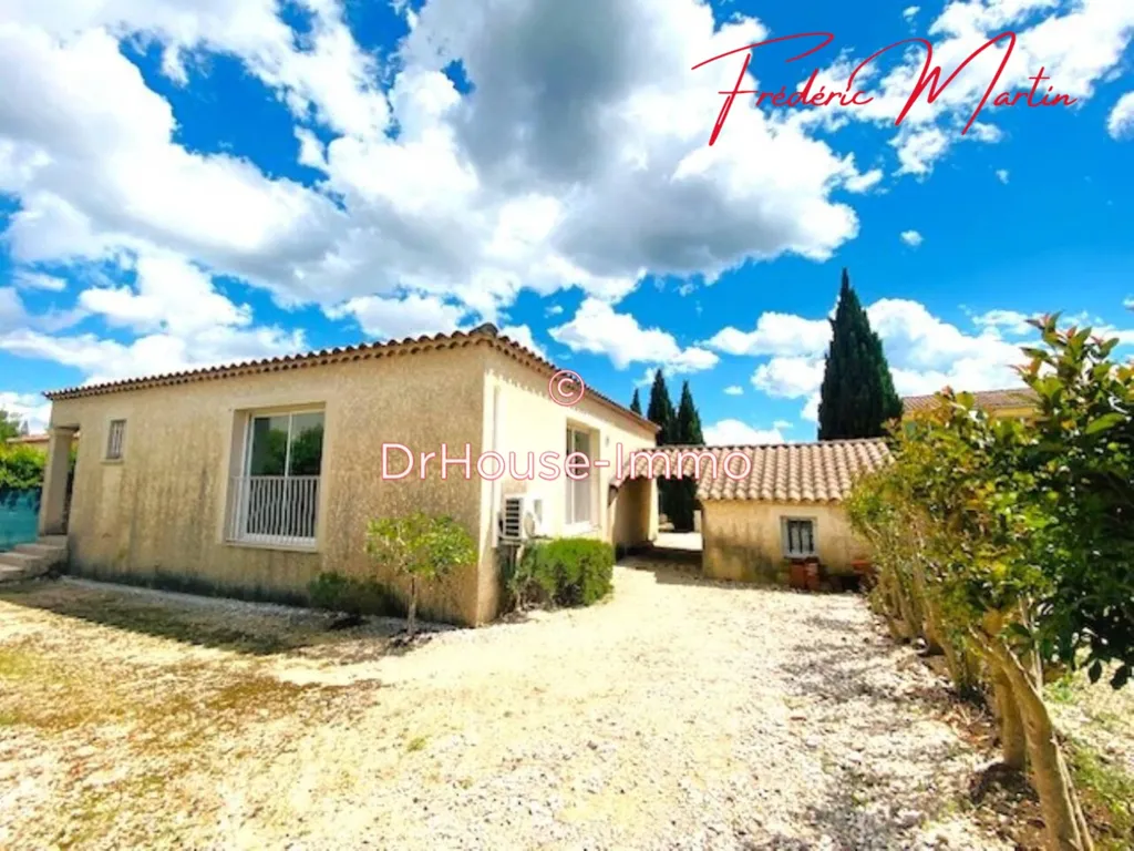 Extérieur - Maison au Calme avec Jardin à Vézénobres