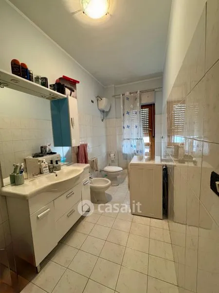 Vannitoad - Two-Bedroom Apartment with Balcony in Avezzano