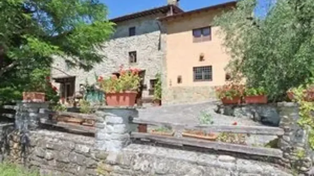 10-room house in IT