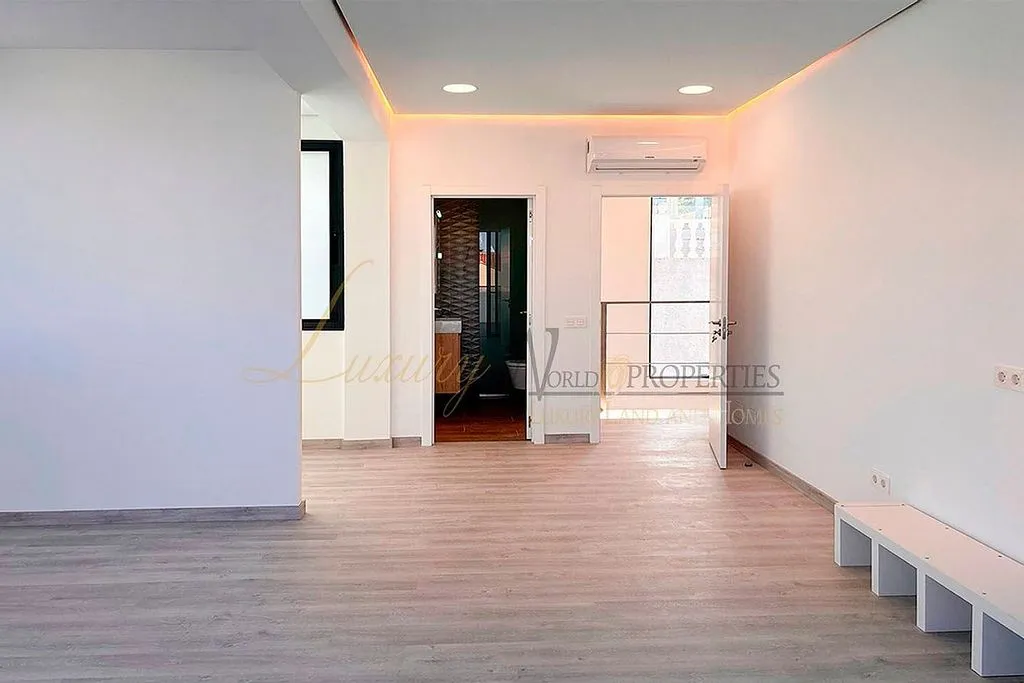 Elutuba - Modern Villa with Private Pool in El Madroñal