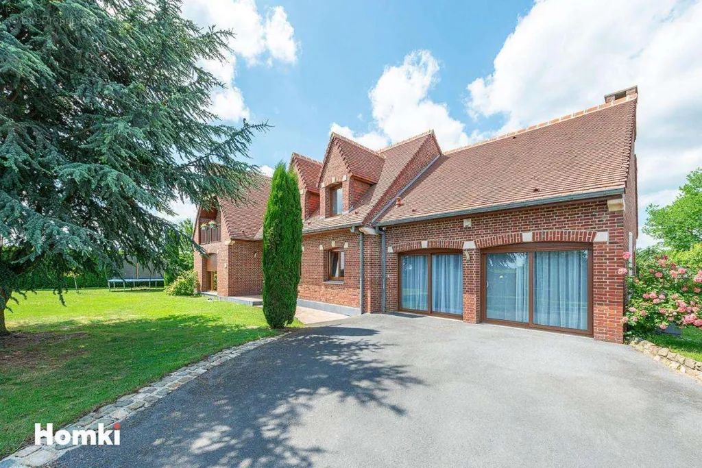 Extérieur - Maison avec Piscine Chauffée à Oisy