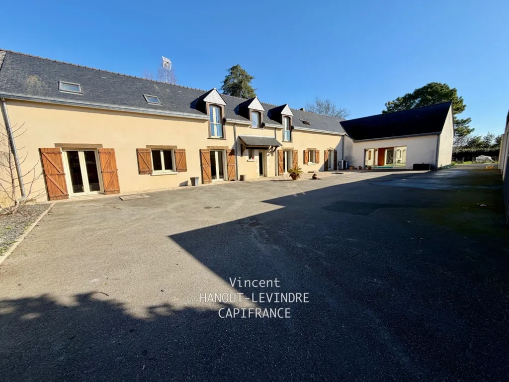 Aed - 10-Piece House with Indoor Pool in Tiercé