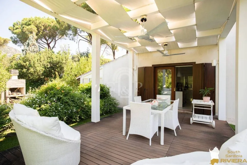 Terrasse - Villa with Garden in Is Morus, Pula