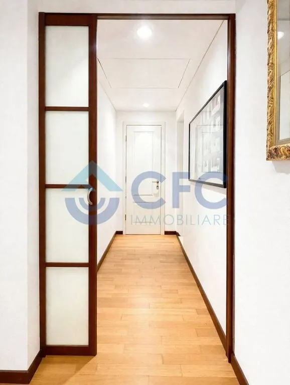 Hallway - Luxury Apartment in Historic Milan Centre