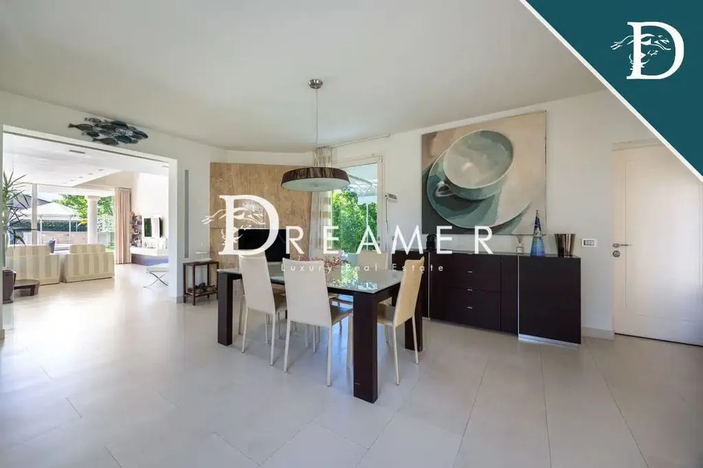 Söögituba - Luxury Villa with Pool in Forte dei Marmi
