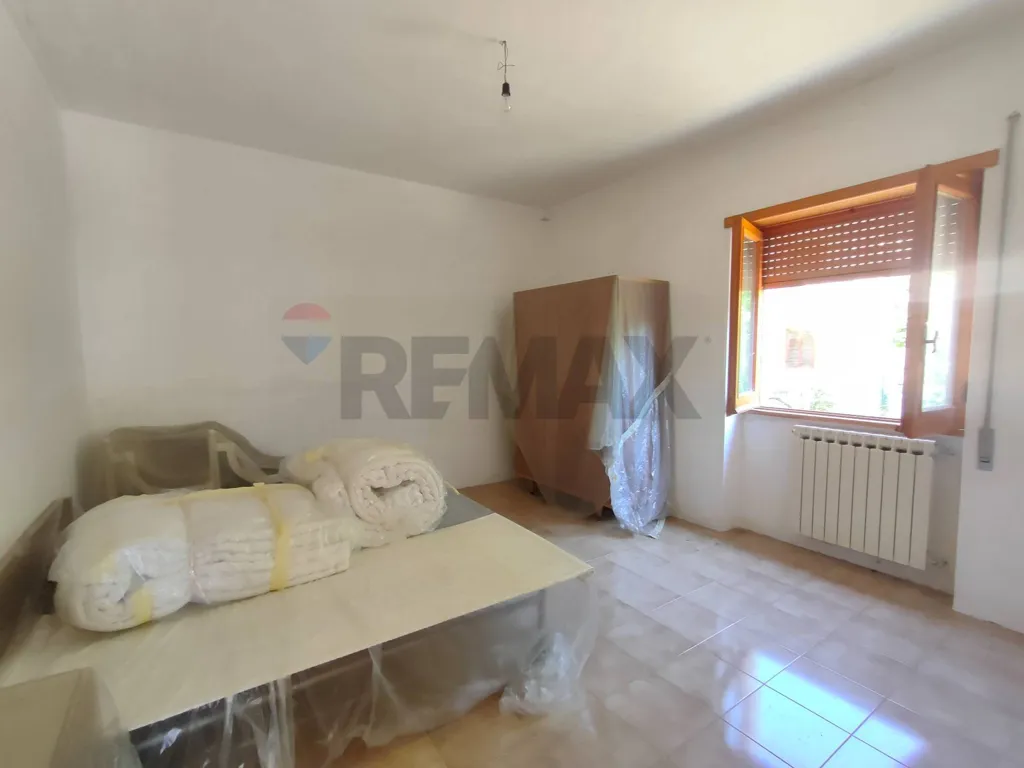 Chambres - Semi-Independent Apartment with Balcony in Pizzoli