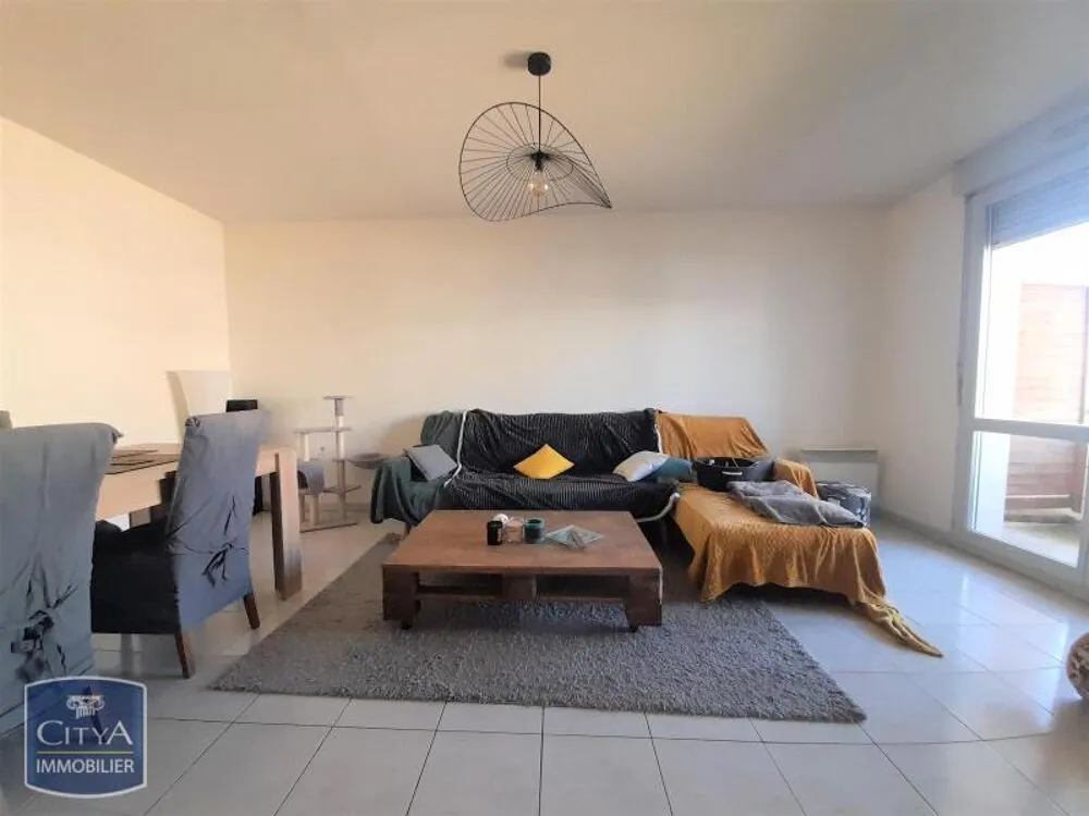Séjour - Appartement 3 Pièces avec Balcon à Limoges