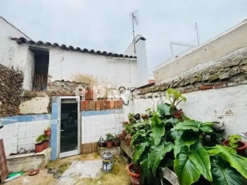 Giardino - Adosado with Vaulted Ceilings in Arroyo de la Luz