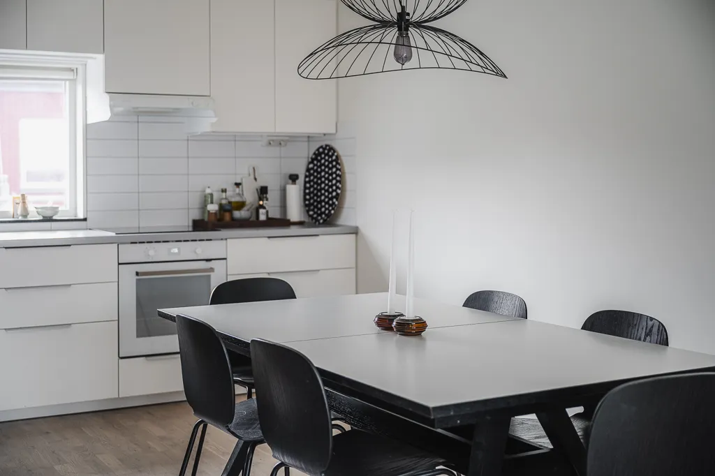 Söögituba - Modern Flat with Solar in Gamla Bålsta