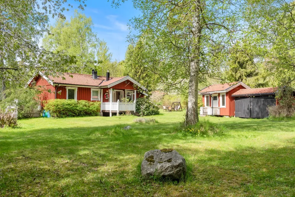 Giardino - Well-Maintained Cottage with Garden in Runmarö
