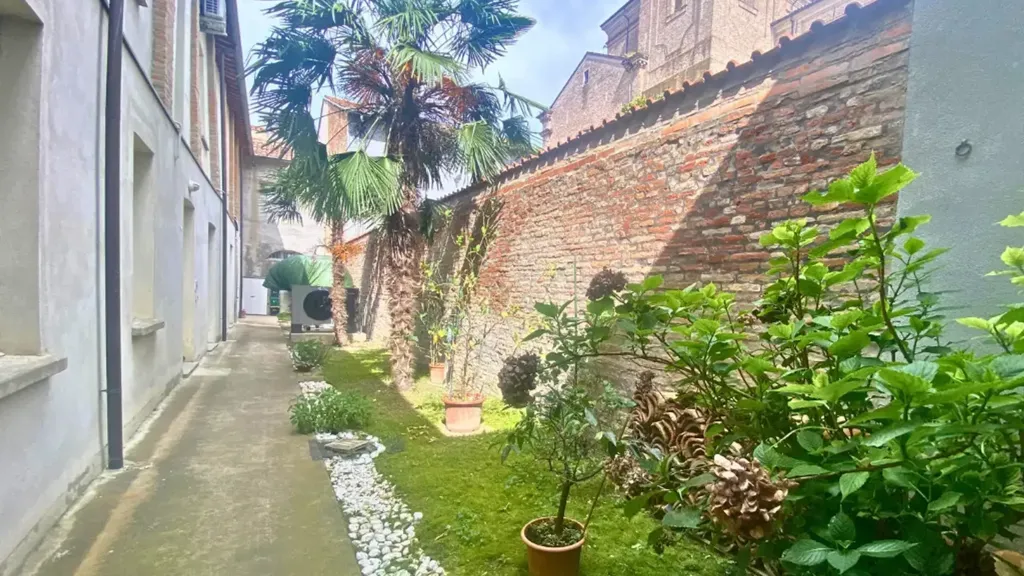 Jardin - Historic Apartment with Two Units in Lugo