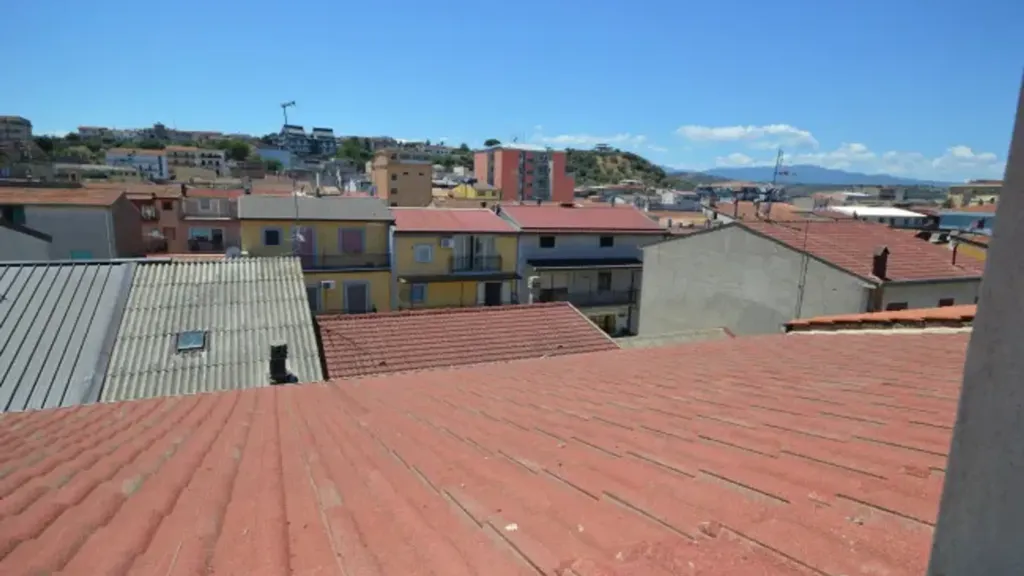 Terrass - Four-Room Apartment with Balcony in Crosia
