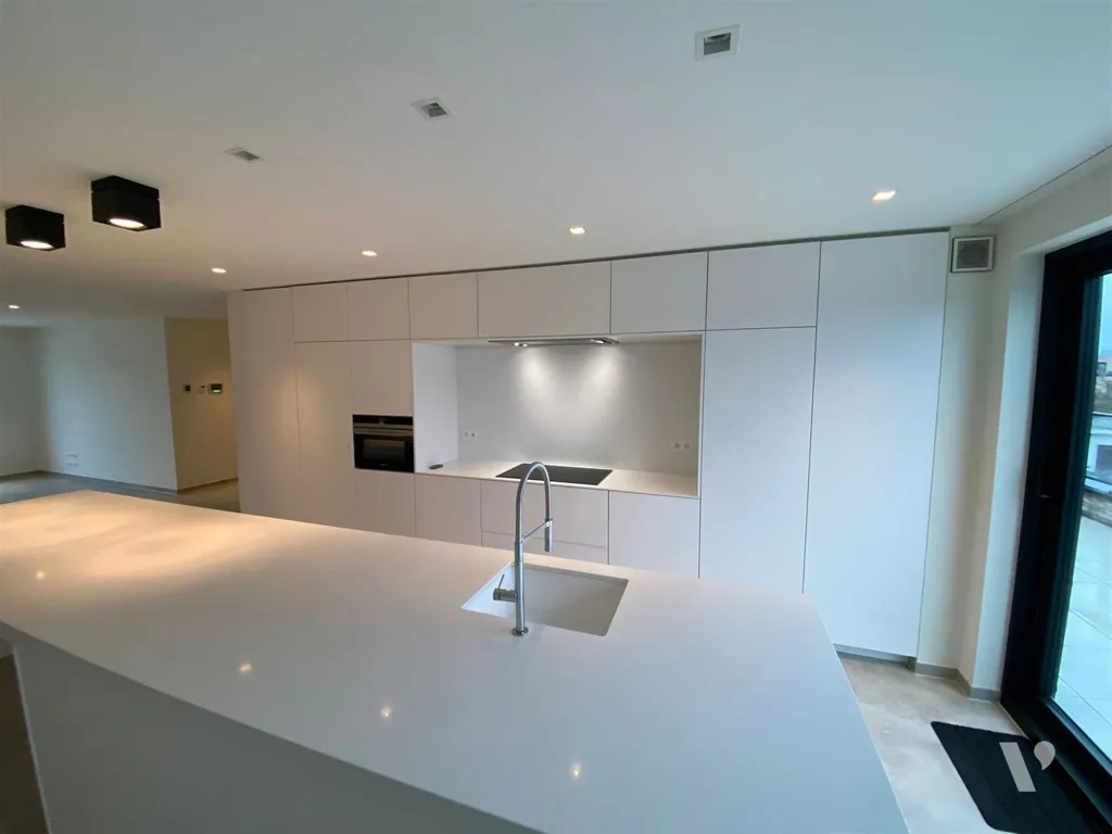 Cuisine - Penthouse avec Deux Terrasses au Centre de Herk-De-Stad