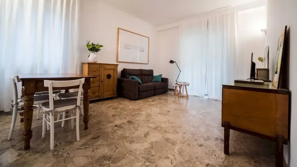 Séjour - Spacious Apartment with Balconies in Modena