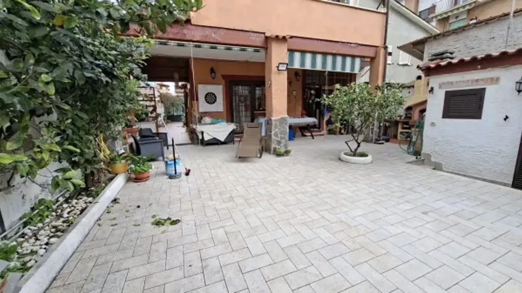 Terrass - Villa with Garden in Ladispoli Centre