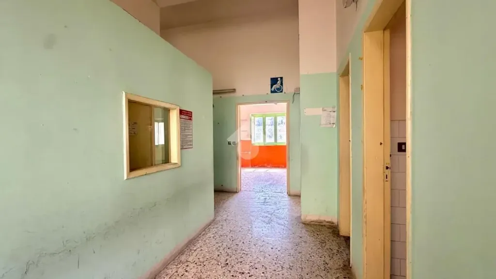 Entrée - Ground Floor Apartment with Courtyard in Cosenza