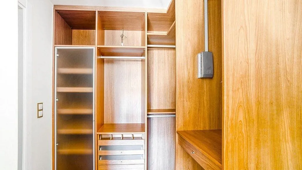 closet_dressing