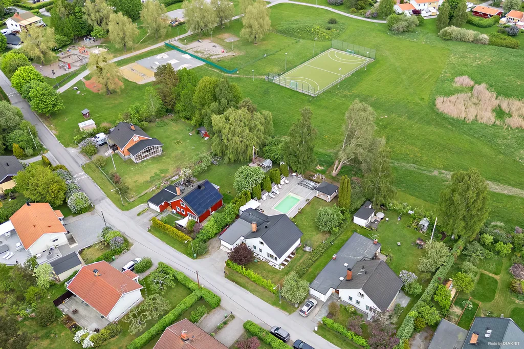 Vue aérienne - Villa with Pool in Stenhamra