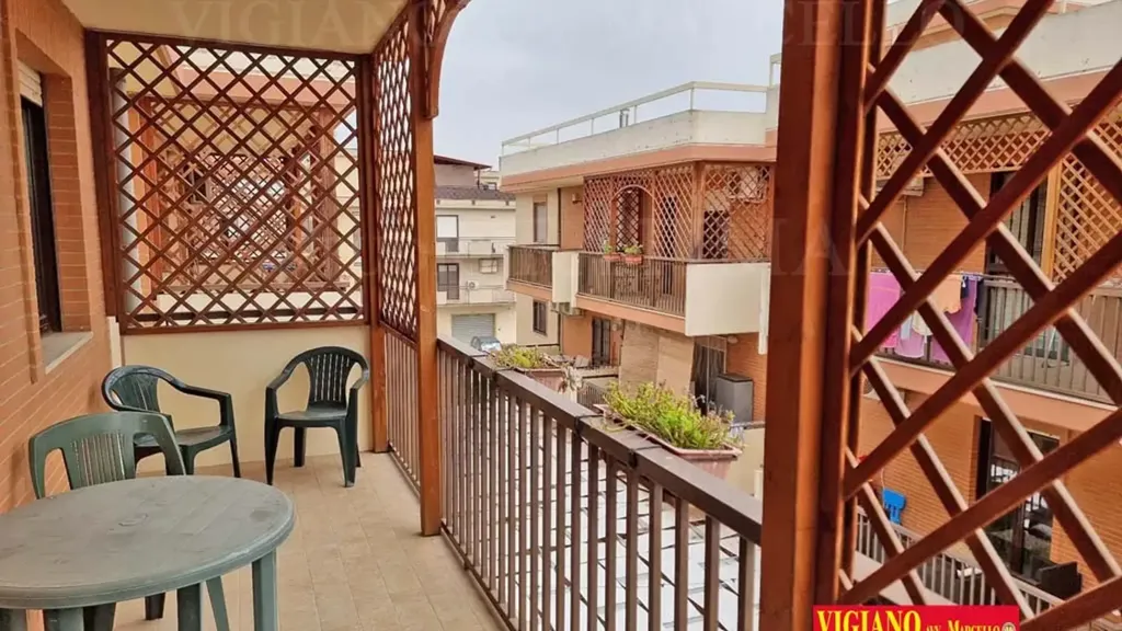 Balcon - 2-Bedroom Apartment with Balcony in Foggia