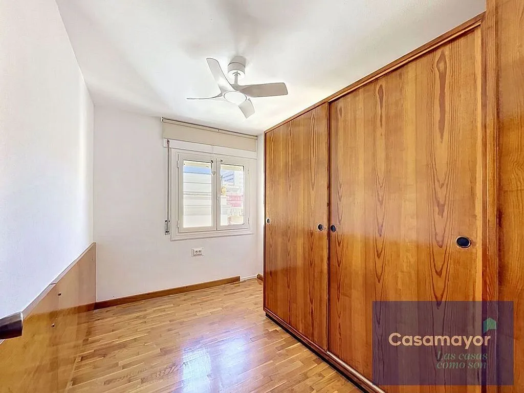 Chambres - Apartment with Balcony in Alicante Centre