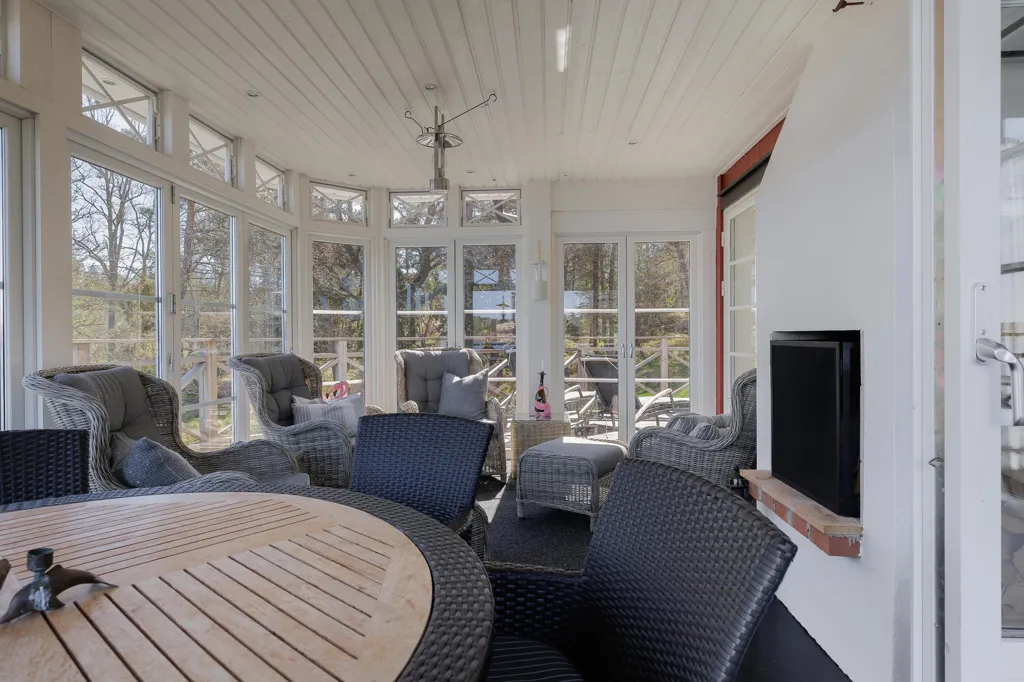 Terrasse - Modern House with Seafront in Tjust Archipelago