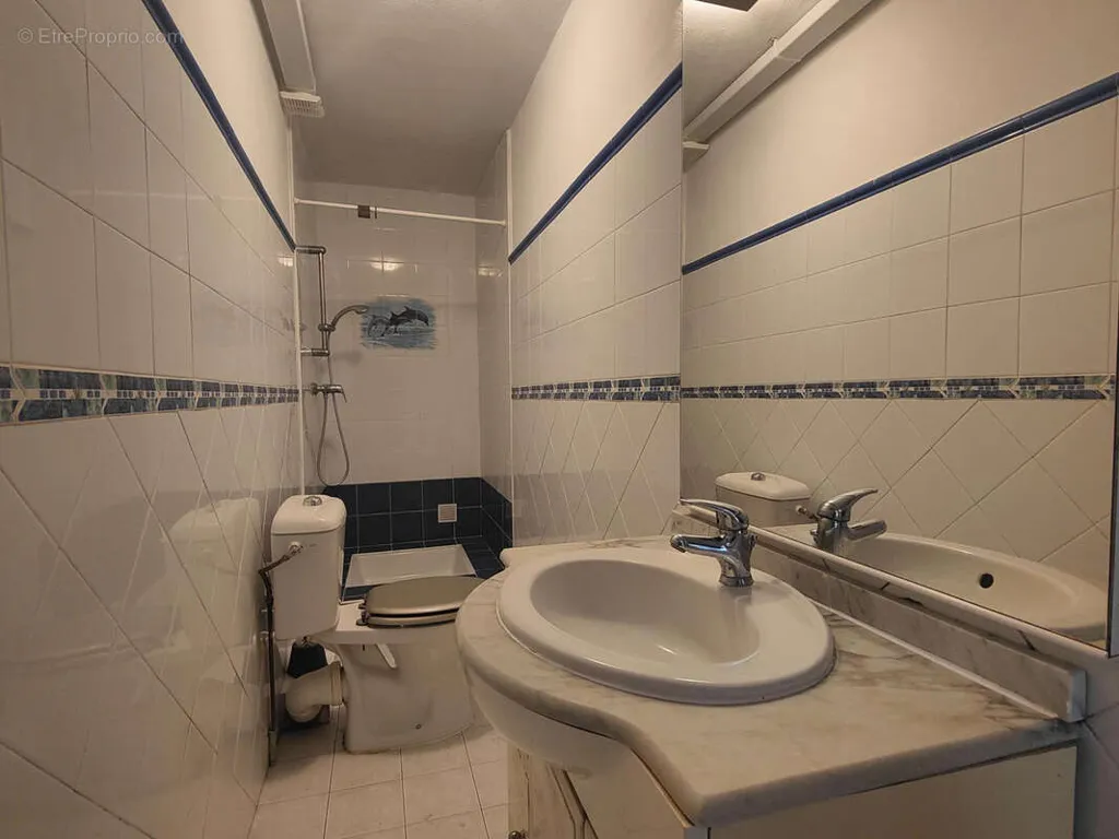 Salles de bain - Appartement T2 au Calme près de la Plage au Pradet
