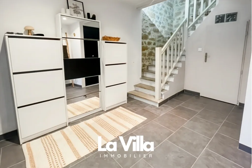 Entrée - Maison de Village avec Garage à Roquemaure