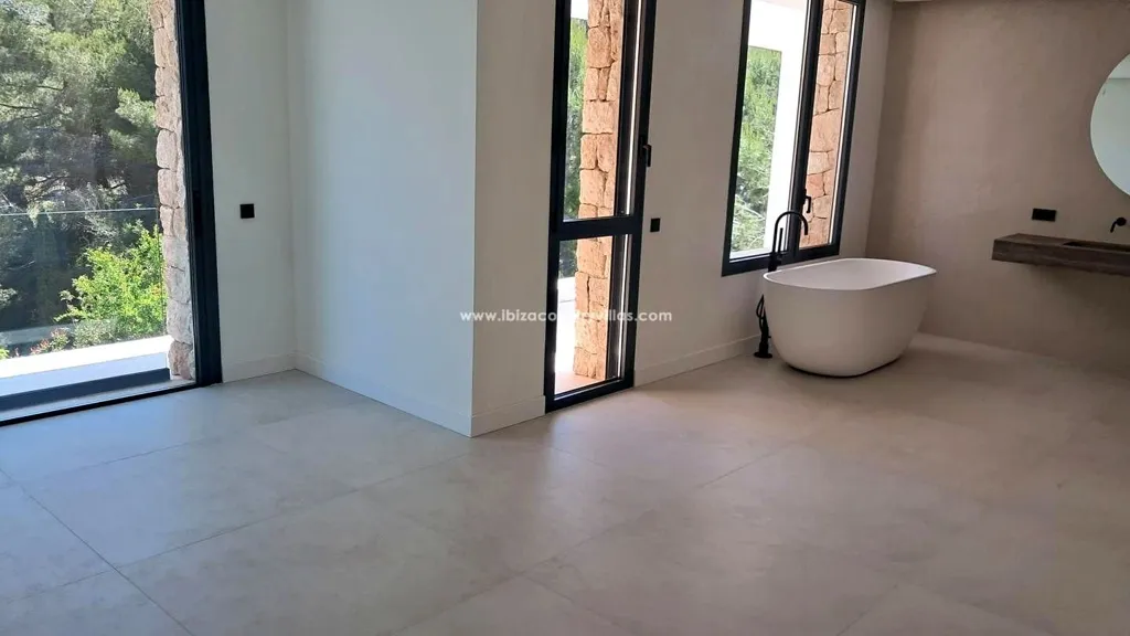 Vannitoad - Contemporary Villa with Infinity Pool in Ibiza