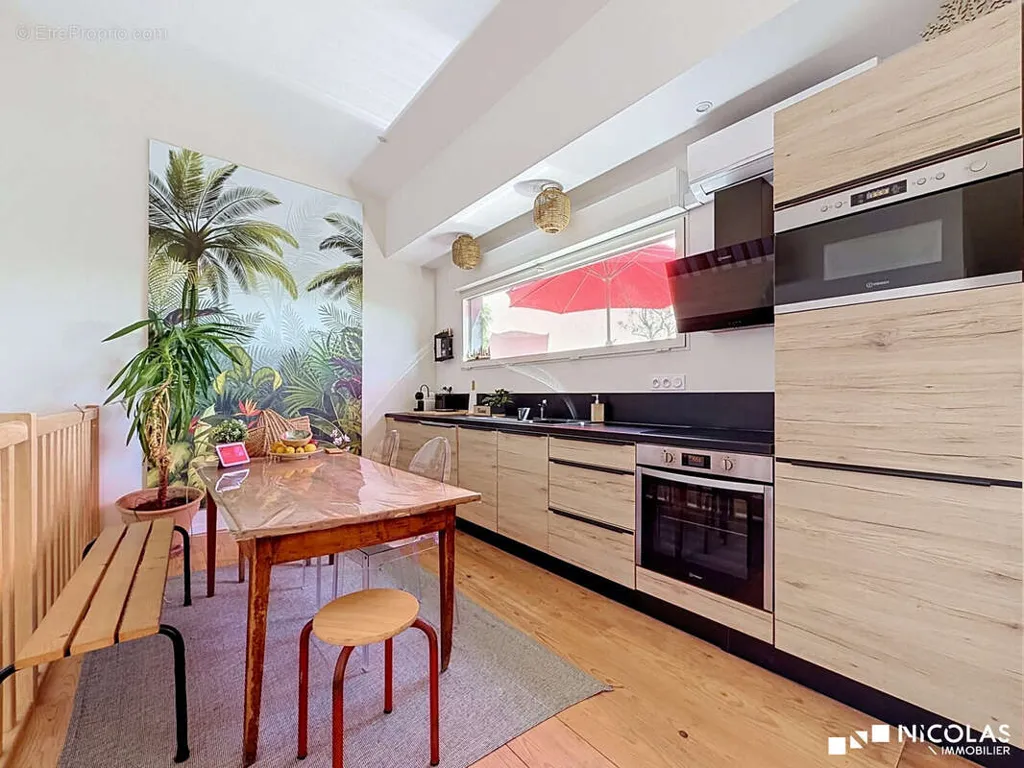 Cucina - Contemporary Duplex with Terrace in Cenon