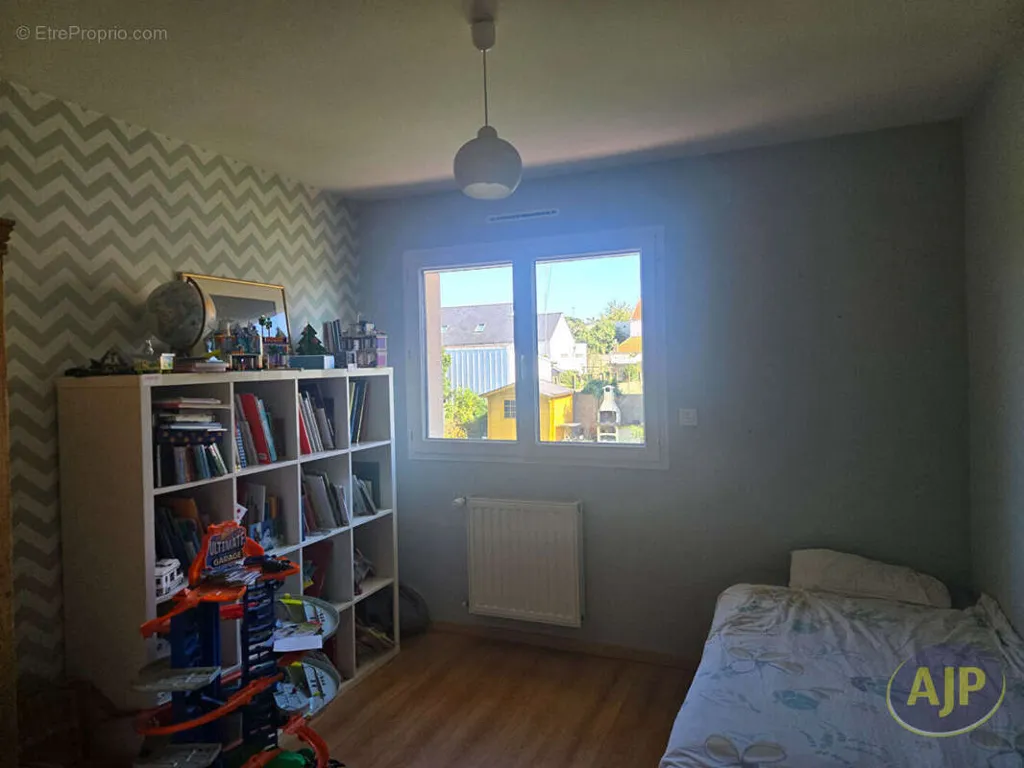 Chambres - Villa d'Architecte avec Jardin à Saint-Marc-sur-Mer