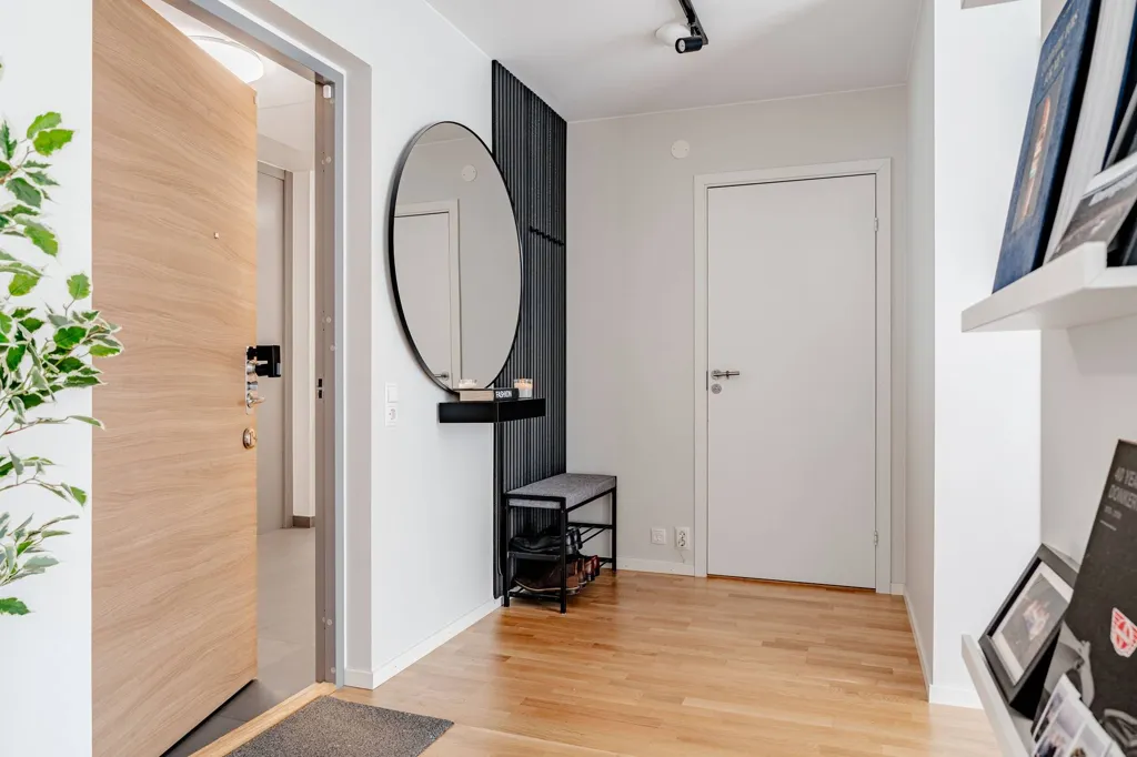Hallway - Modern Flat with Balcony in Mariastaden, Helsingborg