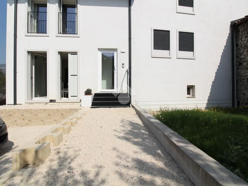 Välivaade - Fully Furnished Studio with Balcony in Chiampo