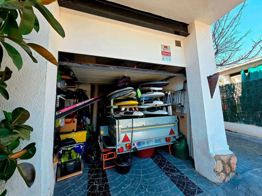 Garage - Chalet with Pool in Albinyana, Tarragona