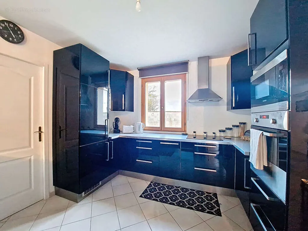 5-room house in Magny-En-Vexin