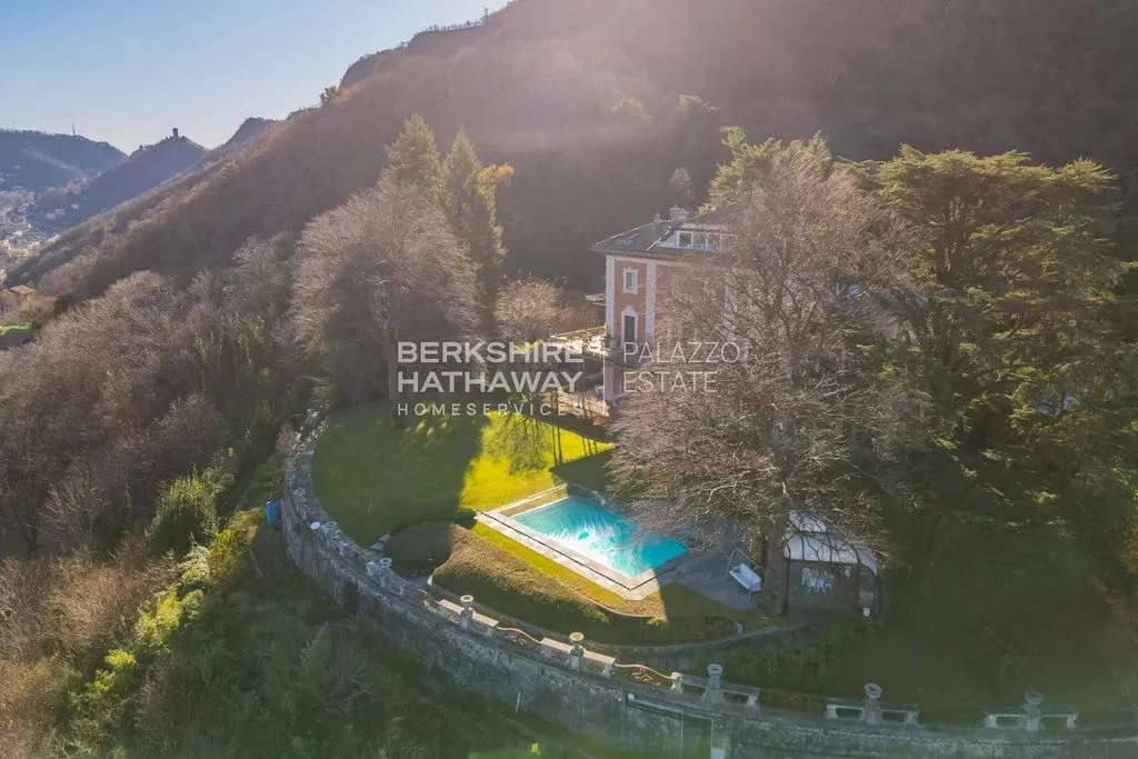 Vue aérienne - Luxury Apartment with Lake View in Como