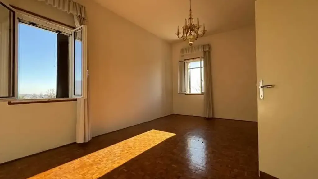 Pièces - Terraced Villa with Garden in Vittorio Veneto