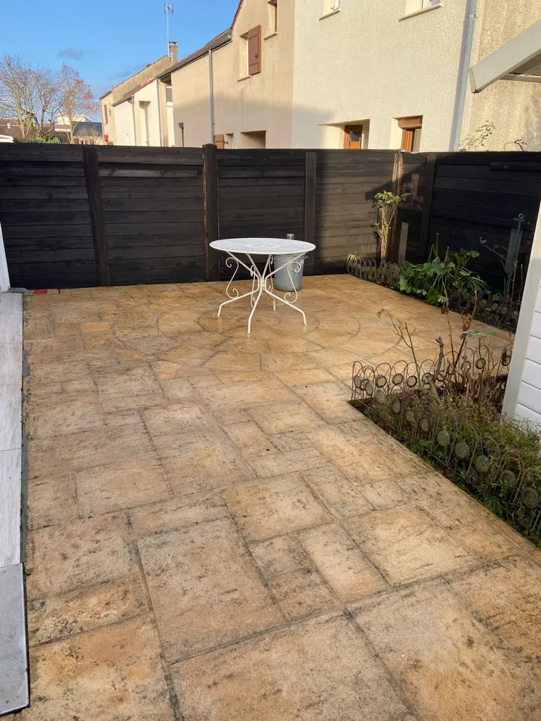 Aed - 2-Bedroom House with Garden in Brie-Comte-Robert