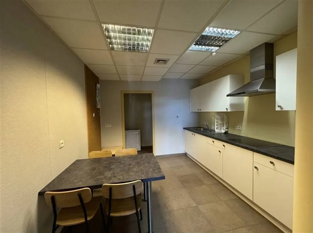 Cuisine - Appartement avec 3 Chambres au Centre de Bastogne