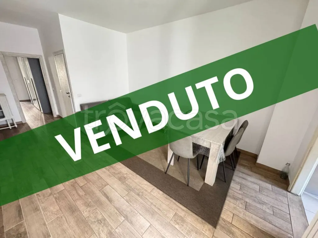 Elutuba - Rearranged Apartment with Balcony in Turin