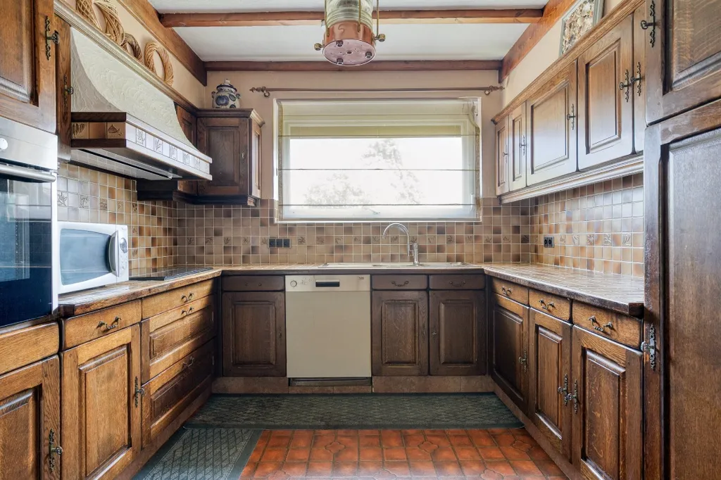 Kitchen - Open-Plan House to Renovate near Putte Centre