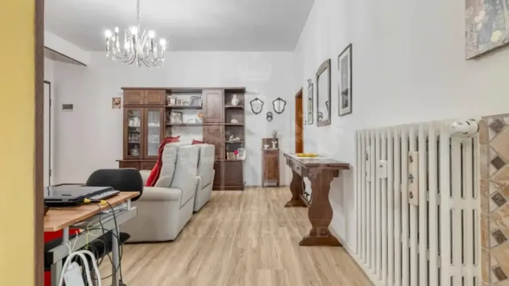 Elutuba - Rustic-Style Apartment with Private Garden in Imola