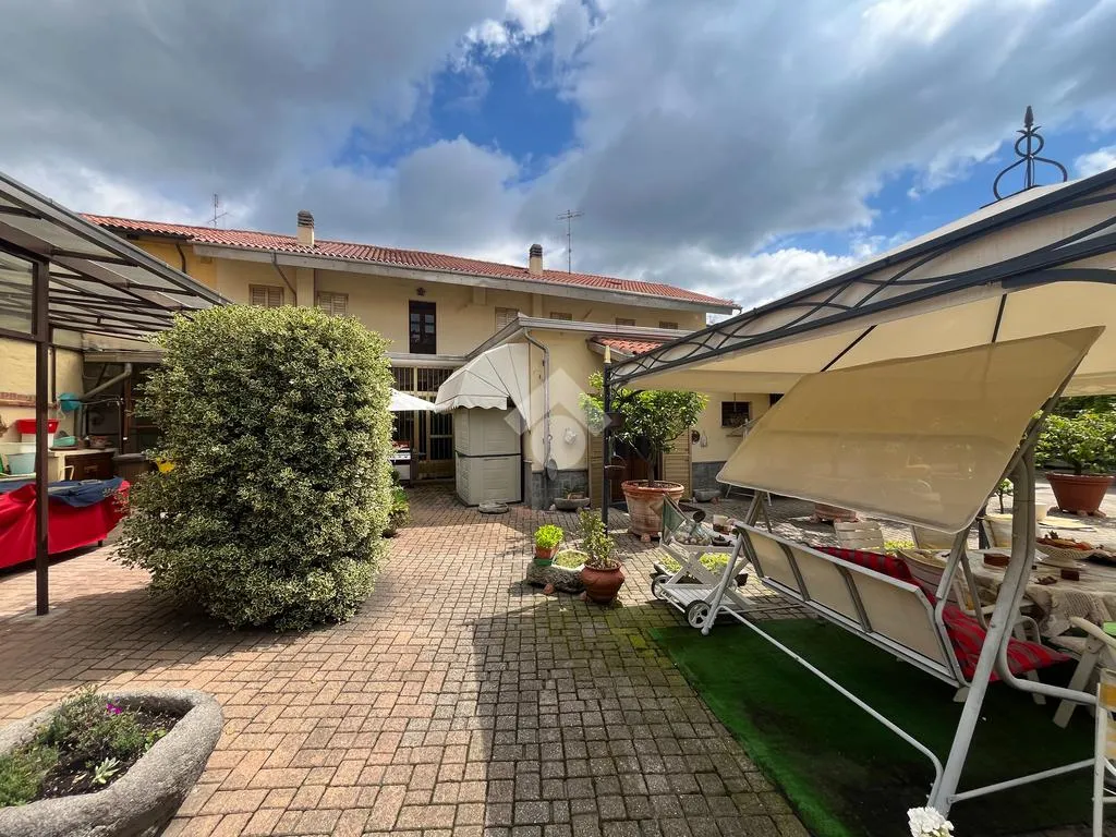 Terrasse - Independent House with Balcony in Samone