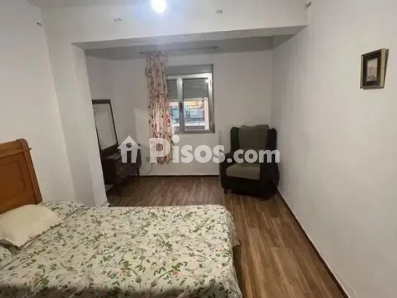Chambres - Semi-Reformed Flat in Hospital-Nuevo Centre