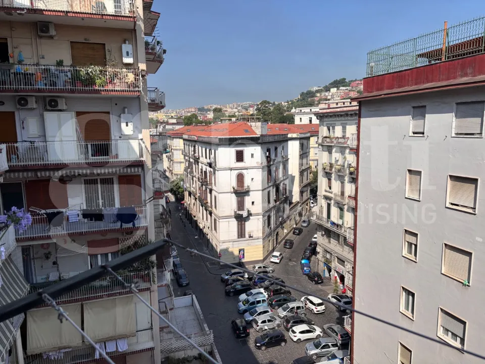 Balcon - Apartment with Balconies in Central Naples