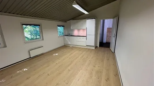 Cucina - Spacious Office with High Ceilings in Viborg