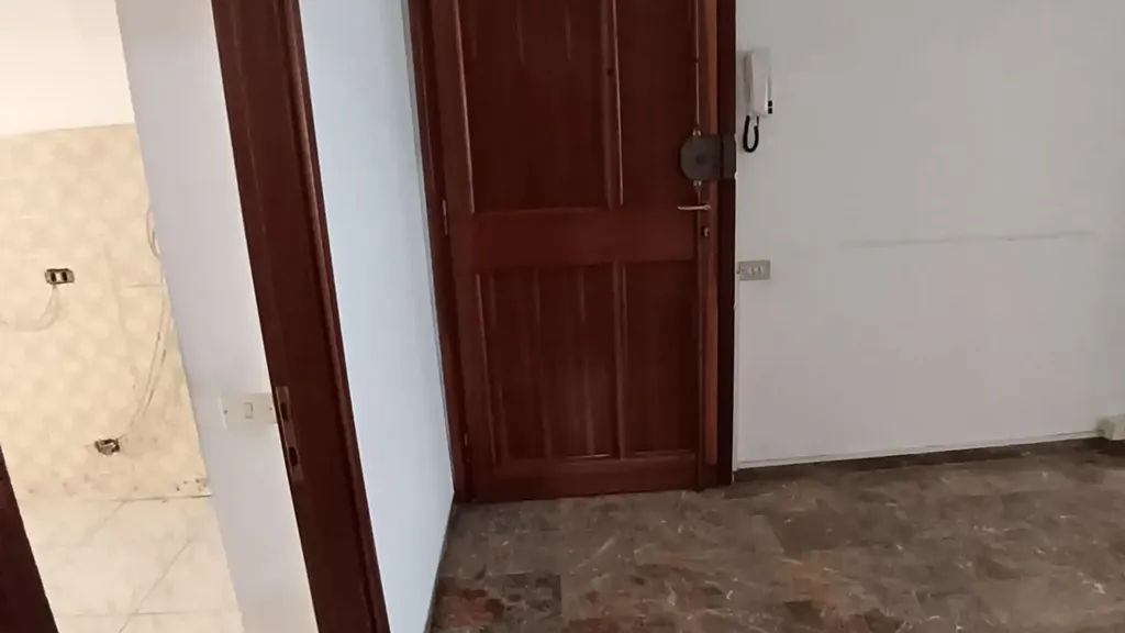 Hallway - 5-Room Apartment with Terraces in Empoli